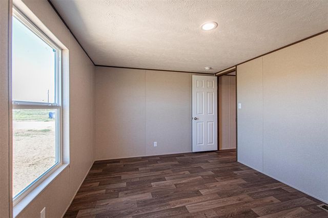 106 Spanish Oak RD, Dale, TX 78616