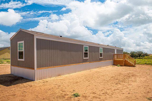 106 Spanish Oak RD, Dale, TX 78616