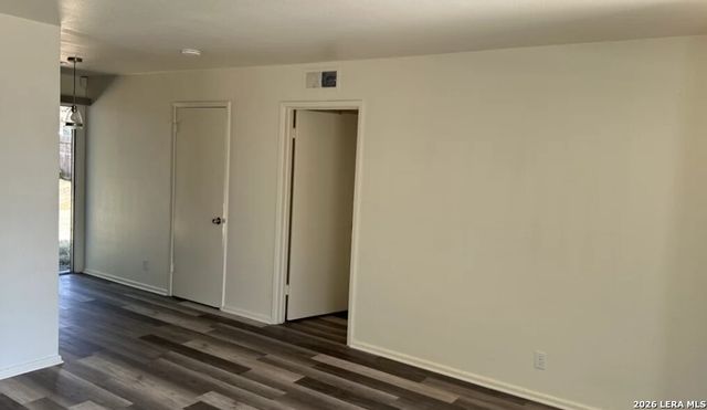451 Kate Schenck, San Antonio, TX 78223