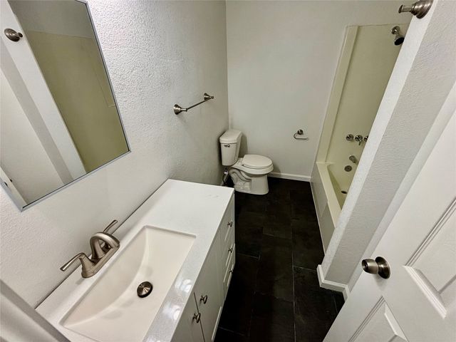 607 Baylor Street, Nocona, TX 76255