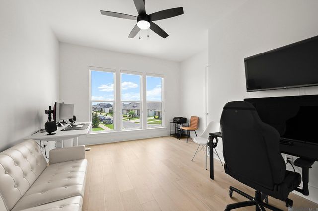 4974 Parkside Way, Gonzales, LA 70737