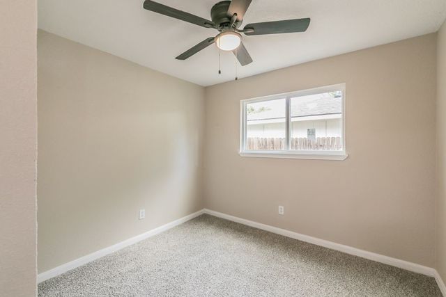 1105 Brook Hill Lane, Arlington, TX 76014