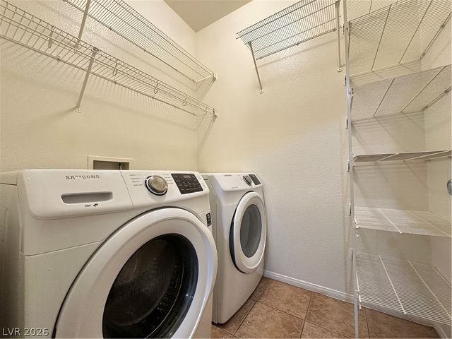 9302 VISTA WATERS Lane, Las Vegas, NV 89178