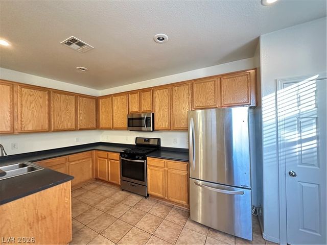 9302 VISTA WATERS Lane, Las Vegas, NV 89178