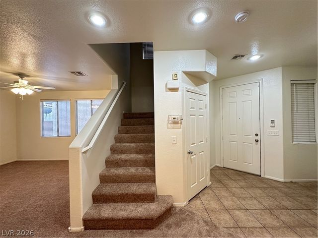 9302 VISTA WATERS Lane, Las Vegas, NV 89178