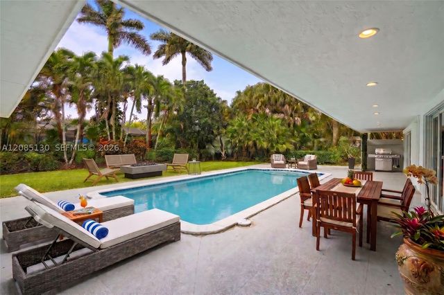 15305 SW 78th Ct, Palmetto Bay, FL 33157