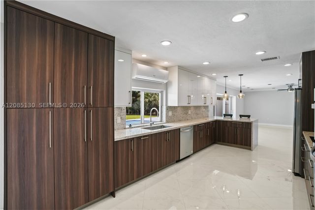 15305 SW 78th Ct, Palmetto Bay, FL 33157