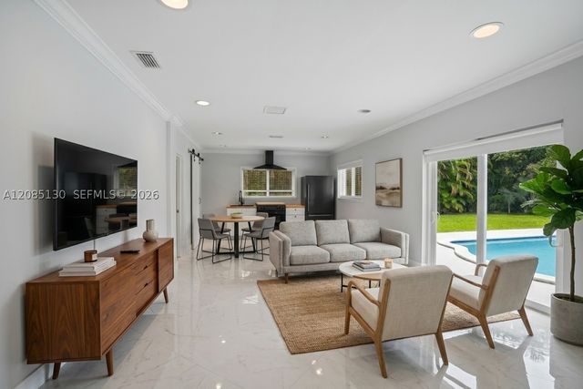 15305 SW 78th Ct, Palmetto Bay, FL 33157