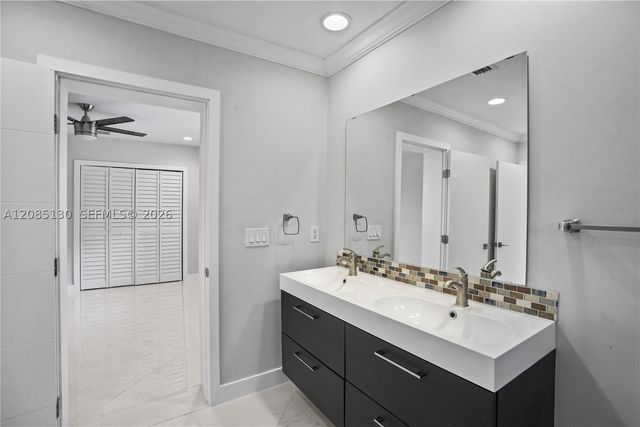 15305 SW 78th Ct, Palmetto Bay, FL 33157