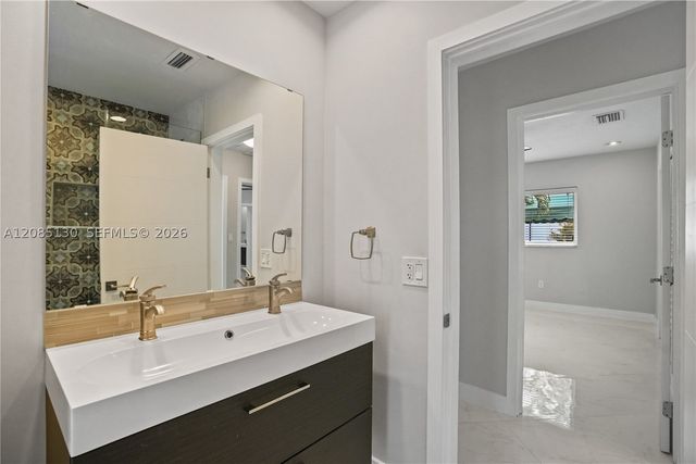 15305 SW 78th Ct, Palmetto Bay, FL 33157