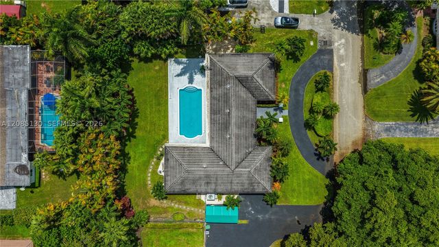 15305 SW 78th Ct, Palmetto Bay, FL 33157