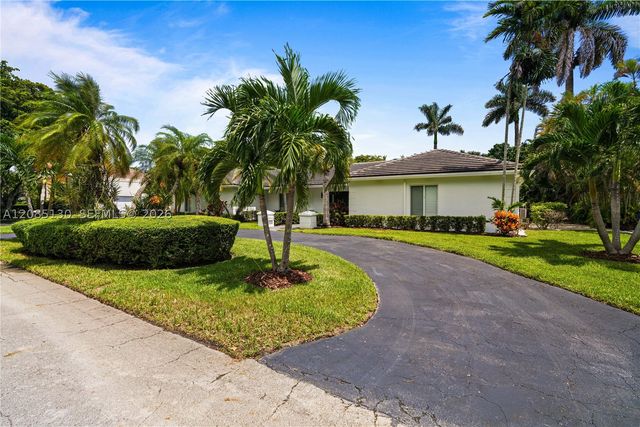 15305 SW 78th Ct, Palmetto Bay, FL 33157