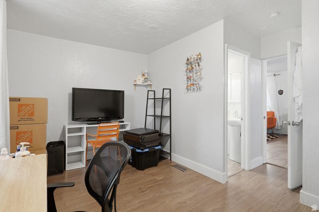 262 E 8960 S, Sandy, UT 84070