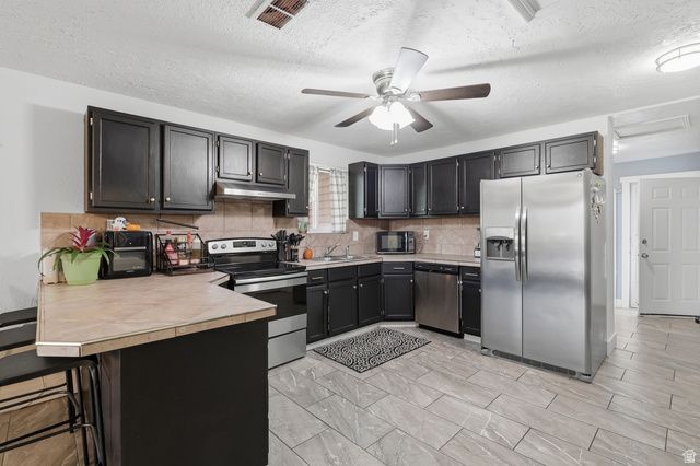 262 E 8960 S, Sandy, UT 84070