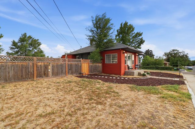 262 E 8960 S, Sandy, UT 84070