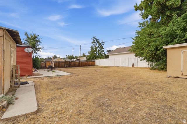 262 E 8960 S, Sandy, UT 84070
