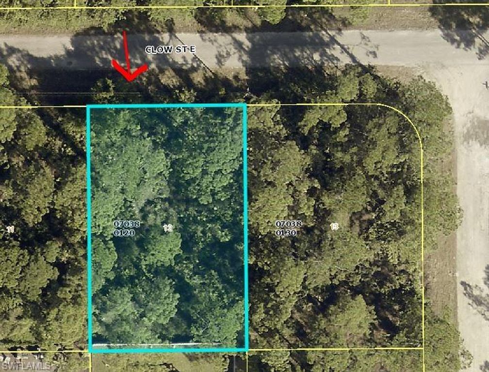 842 Clow ST E, Lehigh Acres, FL 33974