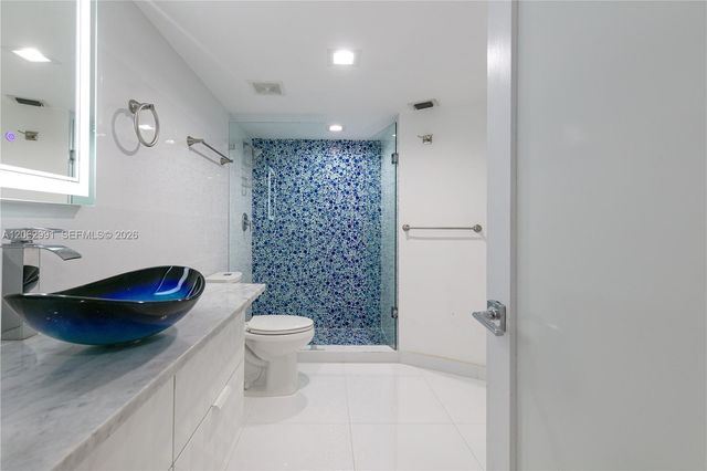 3500 Mystic Pointe Dr 3702, Aventura, FL 33180