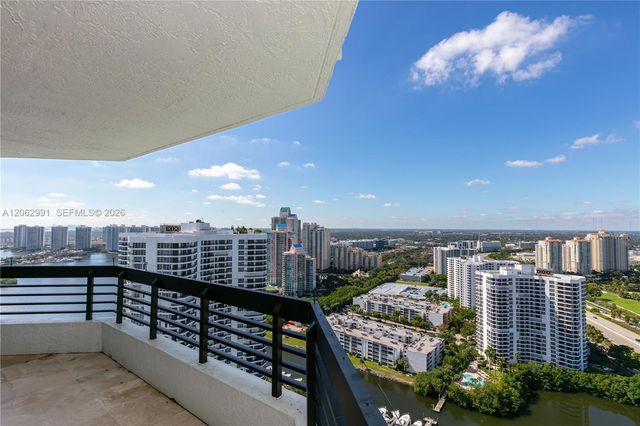 3500 Mystic Pointe Dr 3702, Aventura, FL 33180