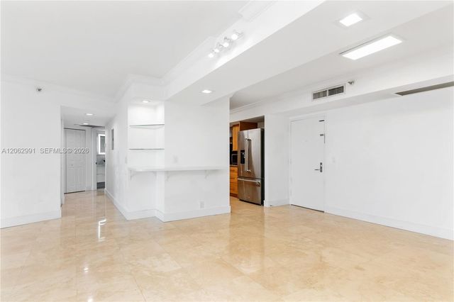 3500 Mystic Pointe Dr 3702, Aventura, FL 33180