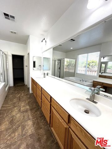 28327 Rocky Cove Drive, Menifee, CA 92585