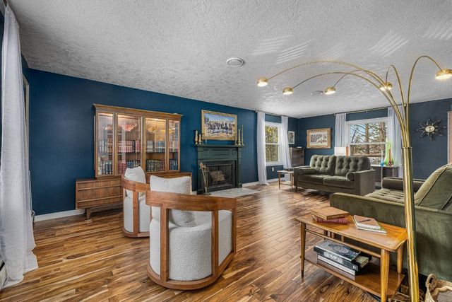 1609 7th St NW, Minot, ND 58703