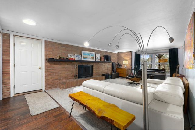 1609 7th St NW, Minot, ND 58703