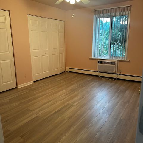 2100 Light Road 212, Oswego, IL 60543