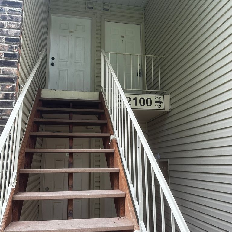 2100 Light Road 212, Oswego, IL 60543