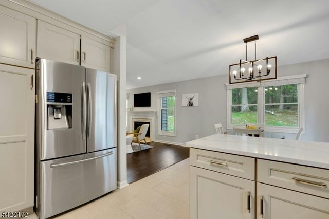 9 FOREST DALE DR, Harding Twp., NJ 07960