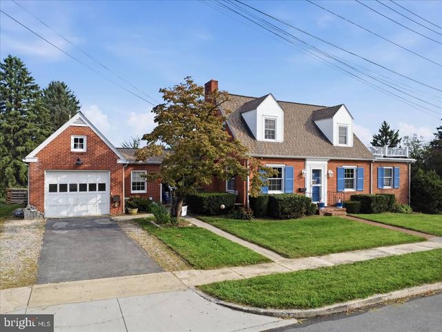 515 HAMILTON AVE, Waynesboro, PA 17268