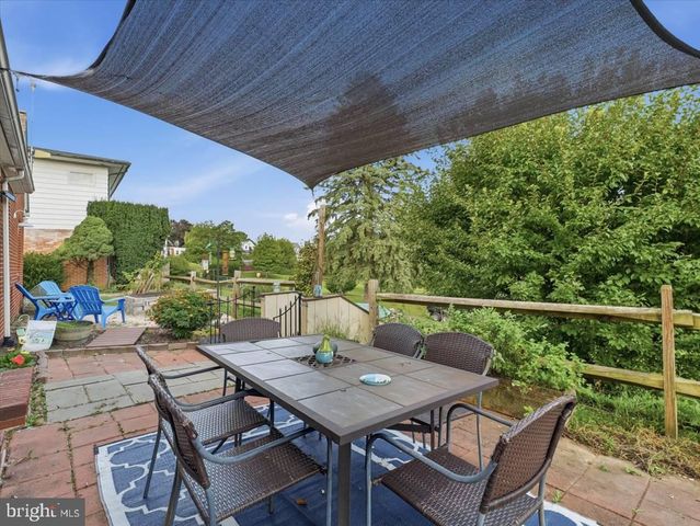 515 HAMILTON AVE, Waynesboro, PA 17268
