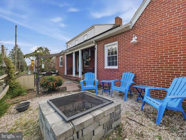 515 HAMILTON AVE, Waynesboro, PA 17268