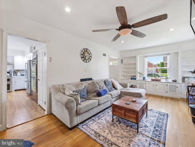 515 HAMILTON AVE, Waynesboro, PA 17268