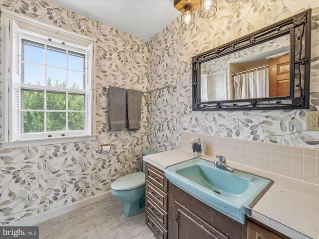 515 HAMILTON AVE, Waynesboro, PA 17268