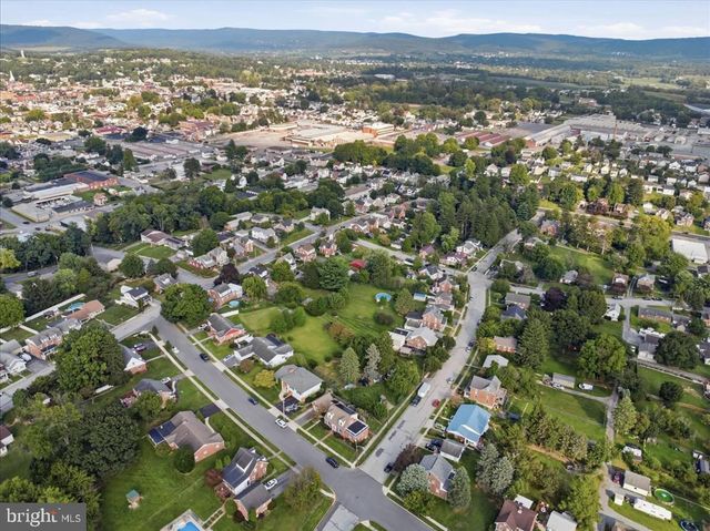 515 HAMILTON AVE, Waynesboro, PA 17268