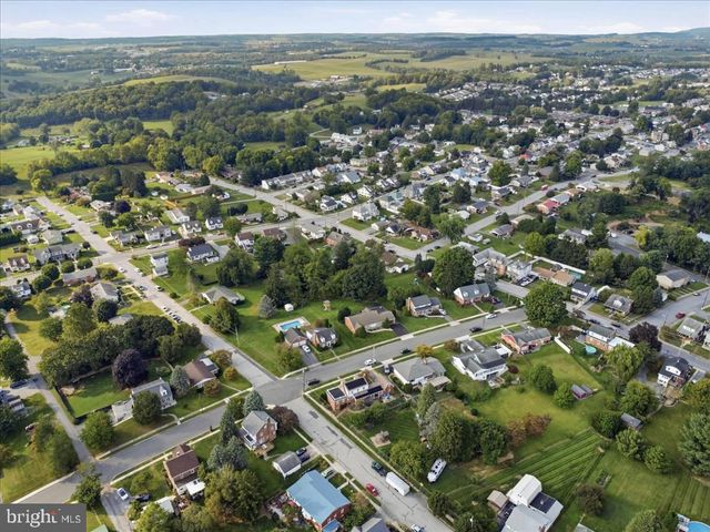 515 HAMILTON AVE, Waynesboro, PA 17268