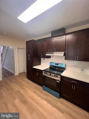 616 TULPEHOCKEN ST, Reading, PA 19601