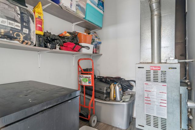 4331 W Adams Street, Chicago, IL 60624