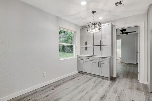 7424 Van Natta Lane, Fort Worth, TX 76112