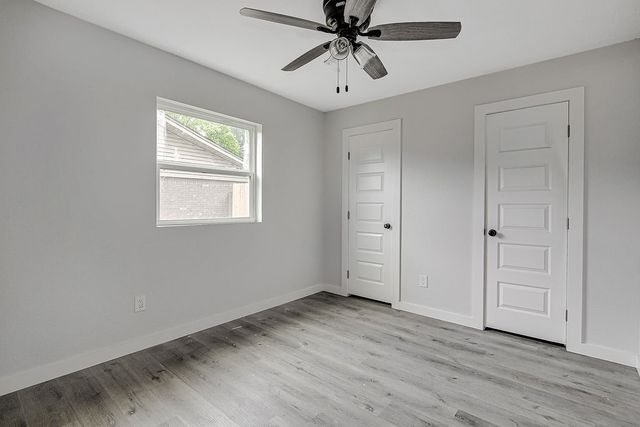 7424 Van Natta Lane, Fort Worth, TX 76112