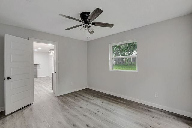 7424 Van Natta Lane, Fort Worth, TX 76112