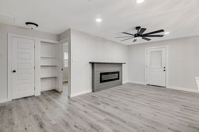 7424 Van Natta Lane, Fort Worth, TX 76112