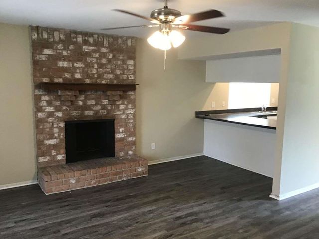 2022 Oak Shores Drive, Houston, TX 77339