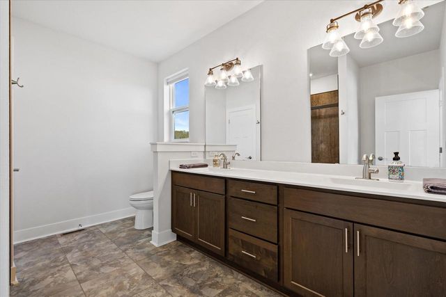 190 Mullberry LANE, Grafton, WI 53024