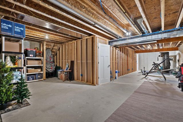 190 Mullberry LANE, Grafton, WI 53024