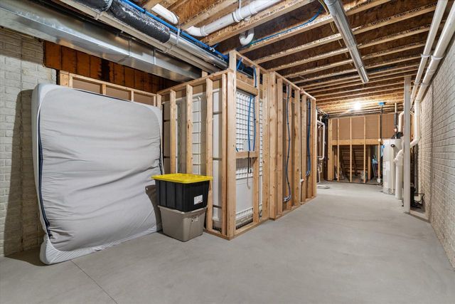 190 Mullberry LANE, Grafton, WI 53024