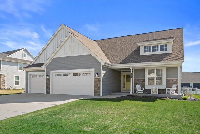 190 Mullberry LANE, Grafton, WI 53024