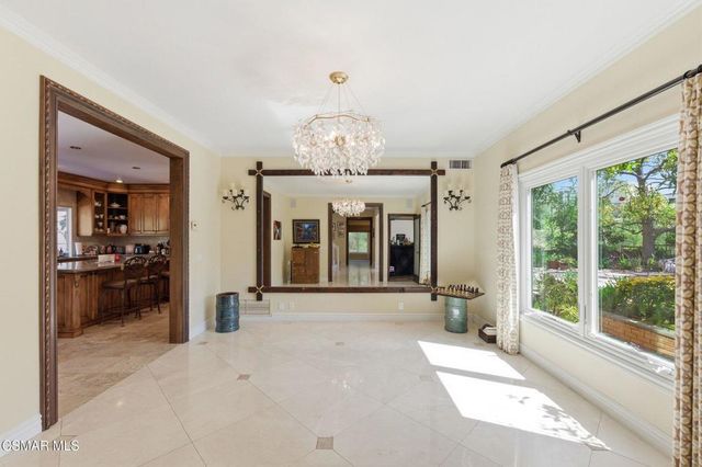 30075 Triunfo Drive, Agoura Hills, CA 91301