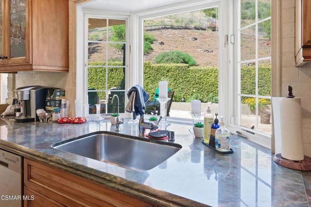 30075 Triunfo Drive, Agoura Hills, CA 91301